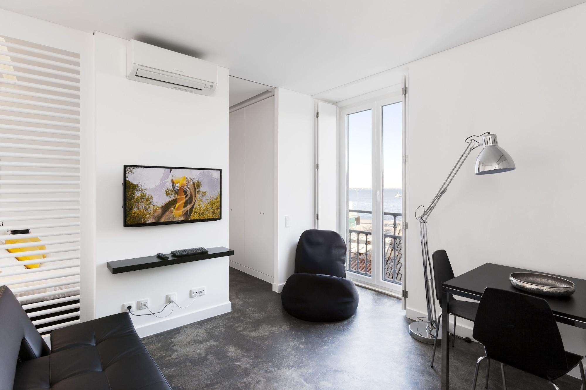 Hello Santa Apolonia Apartment *