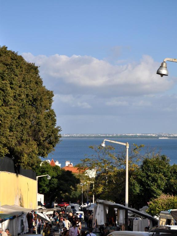 Hello Santa Apolonia Lisbon